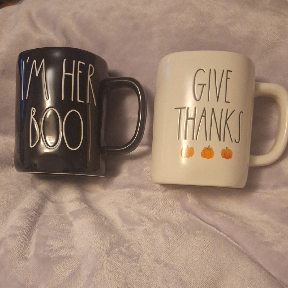 Rae Dunn Black 'I'm Her Boo' and White 'Give Thanks' Seasonal Mug Set